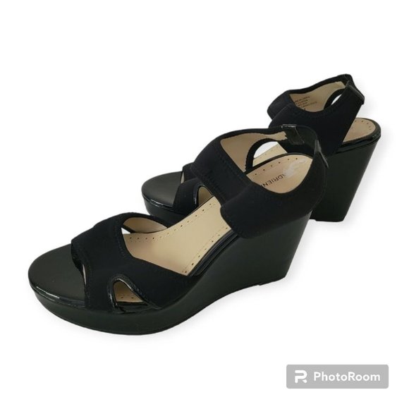 Adrienne Vittadini Black Fabric Open Toed Wedges  Size 7 - Picture 2 of 6